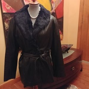 Genuine LEATHER, genuine RABBIT fur collar